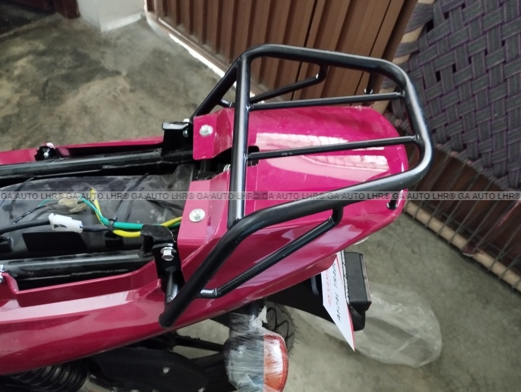 Yamaha YBZ 125 , YBZ DX Rear Carrier, Rear Take Seat handle 16 Gauge A+ IRON PRO - Image 3