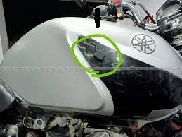 YBR AIR SCOOP RUBBER